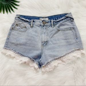 FREE PEOPLE | Lacey cutoff shorts distressed 28